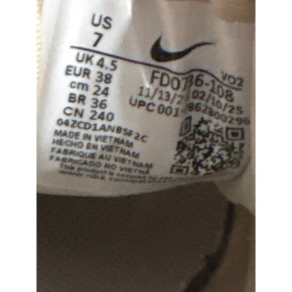 Nike V2k Run Sneakers in Sail Light Khaki & Light Smoke Grey 7 Womens Athletic S - Picture 12 of 16